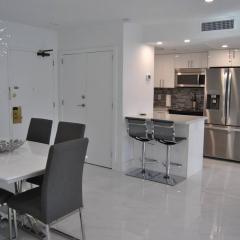 Luxury Beachfront 3 Bedroom Miami Beach Condo,