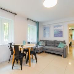 Apartament w Sopocie w przyziemiu by Grand Apartments