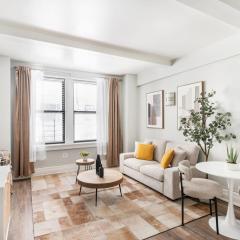 73-406 New 1BR 1Bth UWS Doorman Gym