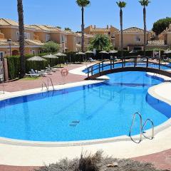Homes of Spain, Casa Duplex Playas del Sur, 400m del mar , WIFI