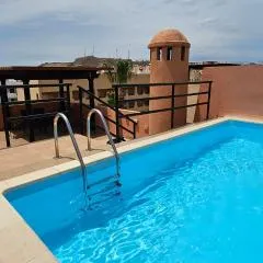 Homes of Spain, Apartamentos Paraíso Vera Playa, Ed Palmerston, Atico A con piscina privada y vistas al mar, 50m de la playa, WIFI