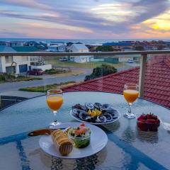 Endeavour at McLeod Rd Middleton-Near Beach-Family- No Linen Included