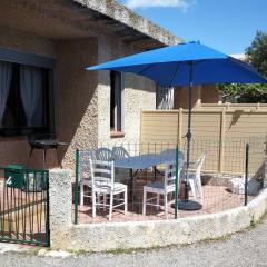 Villa T2 climatisée, 5 pers, proche plage, cour, jardin, barbecue, parking, 2* Meublés Tourisme - FR-1-797-57