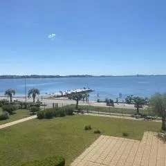 Beau T1 climatisé avec cuisine équipée et balcon - Balaruc-les-Bains - FR-1-553-265