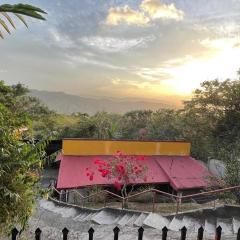 Colon Escape House