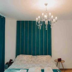 Downtown luxury segment