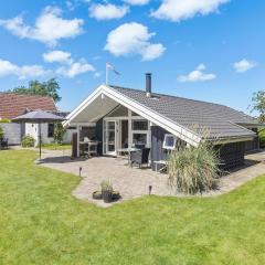 Awesome Home In Otterup With Wifi