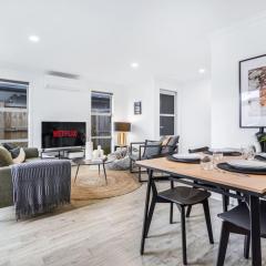 Modern, Central and Classy - By KOSH BNB