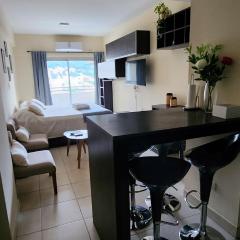 Aires Brillantes, monoambiente céntrico