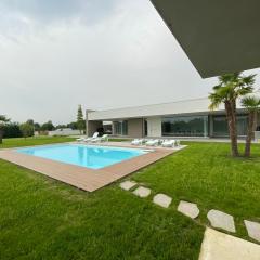 STIMAHome villa con piscina privata