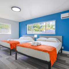 Outstanding oceanfront unit With Parking&Pool - M36