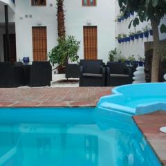 Casa Patio las Palmeras Córdoba con piscina