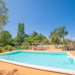 Masseria Le Palmentelle Pool And Garden - Happy Rentals