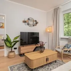 Lovely Quiet Central apartment near Heroes Square By Cavaland