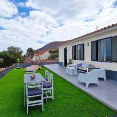 Casa da Ponta by Casas dos Lebre