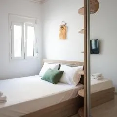 EliAna home at Venetian walls by 8essentially