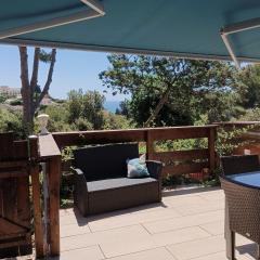 petite maison au calme - piscine en copropriété, terrasse, mer, clim