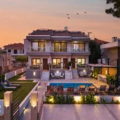 Renaissance Experience Village