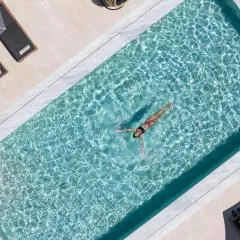 Viràn Villa, Serene Escape with Eco Pool & Spa Whirlpool, By ThinkVilla