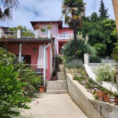 Secret Garden Studio Apartman