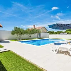 Holiday Home Anić by Interhome