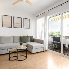 Soleado y luminoso a 3 minutos de la playa-Carihuela