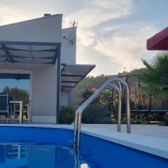 Villa Loni Trogir Marina with pool 55 m2 - 3 e-bike free use