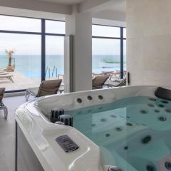 Sapphire - Infinity Pool & Spa Resort