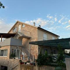 Apartments with parking space Jelsa, Hvar - 4040