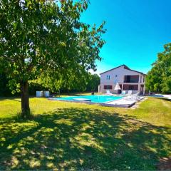 Apartment Miška & Studio Roki