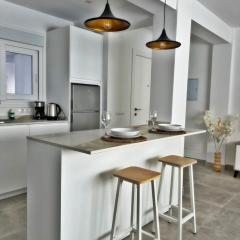 new & luxurious beach apartment