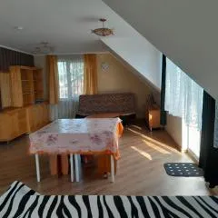 2 nd floor with 3 rooms