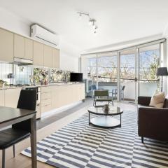 Chippendale 1 Bedroom Apartment • Mins to Central