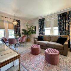 Urban near City center of Seattle Walk to Amazon