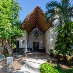 Amazing 4BR house with private pool