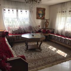 Appartement Familial en deux façades en face Hotel Ahlen & SuperMarché Marjane