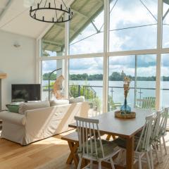 The Lakehouse Onsite Free Pools & Spa