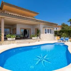3 Bedroom Gorgeous Home In Cala Bona