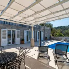 Kate's Perfect Family Villa in Elaphiti