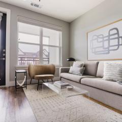 Blueground Lost Plains parking gym pool wd ATX-261