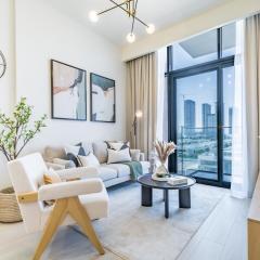 Delightful 1BR Apartment in Azizi Riviera 22, Al Merkadh by Deluxe Holiday Homes