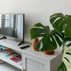 Diogo's Alcântara Apartment I by Mycelia