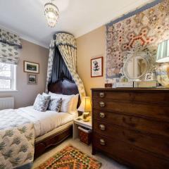 3 bedroom Apartment on Portobello Road in Notting Hill