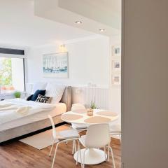 NEU - Frisch renoviertes Ferienapartment "Waterkant"