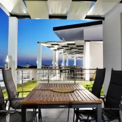 LOUTRA VILLAS