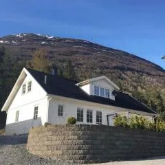 Hus i Stryn