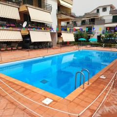 Sea Garden, fronte mare con piscina