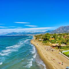 1107 Marbella Beach Front House