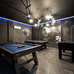 Spacious 8BR Villa by Disney World w Private Pool