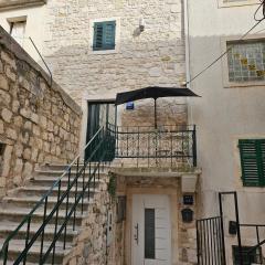 Apartments by the sea Makarska - 21443